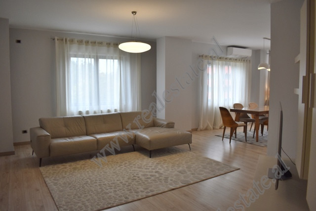 Three bedroom apartment for rent in Dora D'Istria Street in Tirana, Albania (TRR-516-45K)